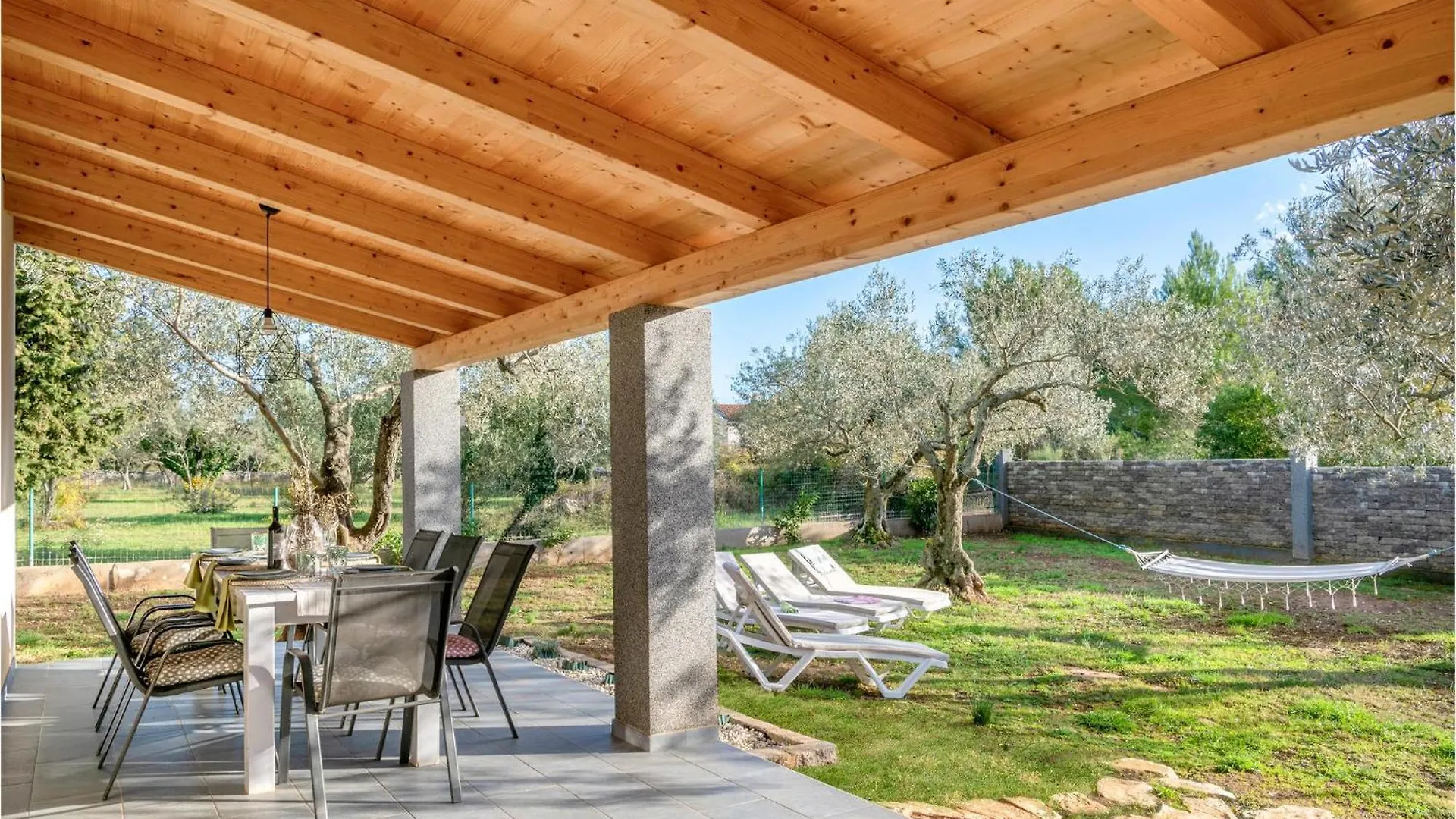 Gorgeous Home In Fazana With Wifi 0*,