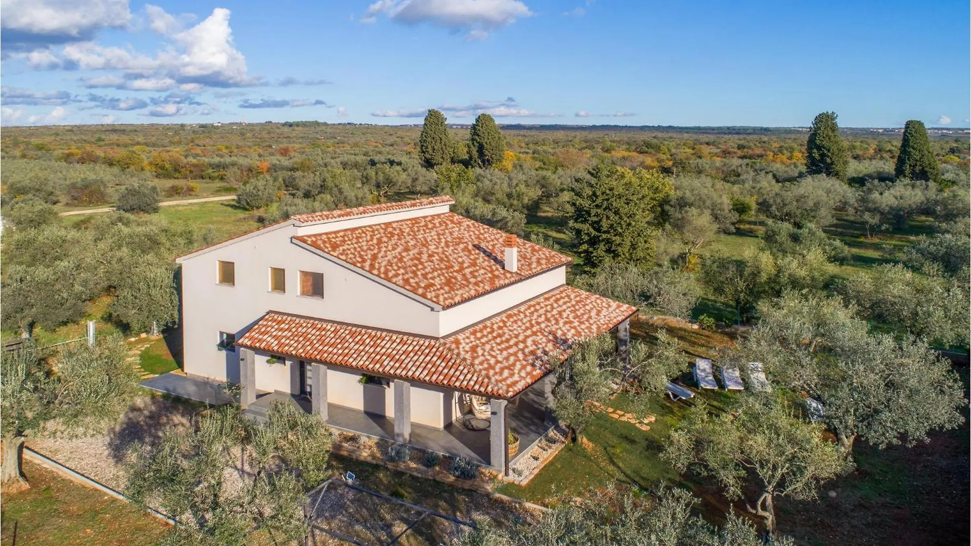 Gorgeous Home In Fazana With Wifi